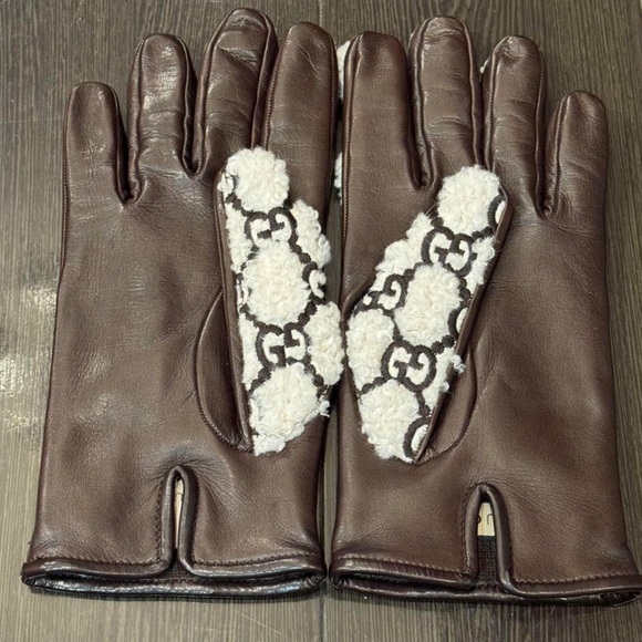 Gucci Brown Leather Embossed Monogram GG Gloves - Picture 3 of 5